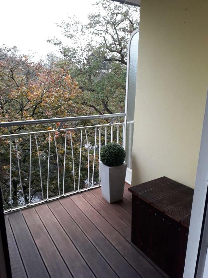 Modern City Apartment With Balcony And Nice Parc View Βρέμη Εξωτερικό φωτογραφία